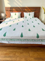 BLISSFUL GREEN JAIPURI HAND BLOCK PRINTED BEDSHEET WITH PILLOW CASES