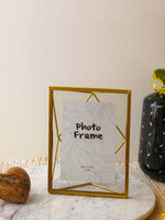 FLOATING PHOTO GOLDEN FRAMES