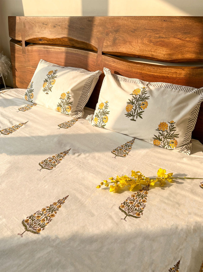 MAJESTIC BLOSSOM HAND BLOCK PRINTED BEDSHEET WITH PILLOW CASES